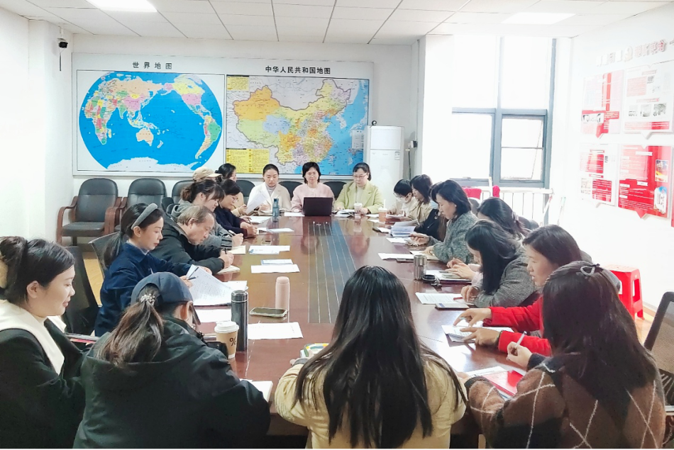 中国·ok138太阳集团召开期中教学座谈会：凝心聚力促教学  全力以赴迎评估