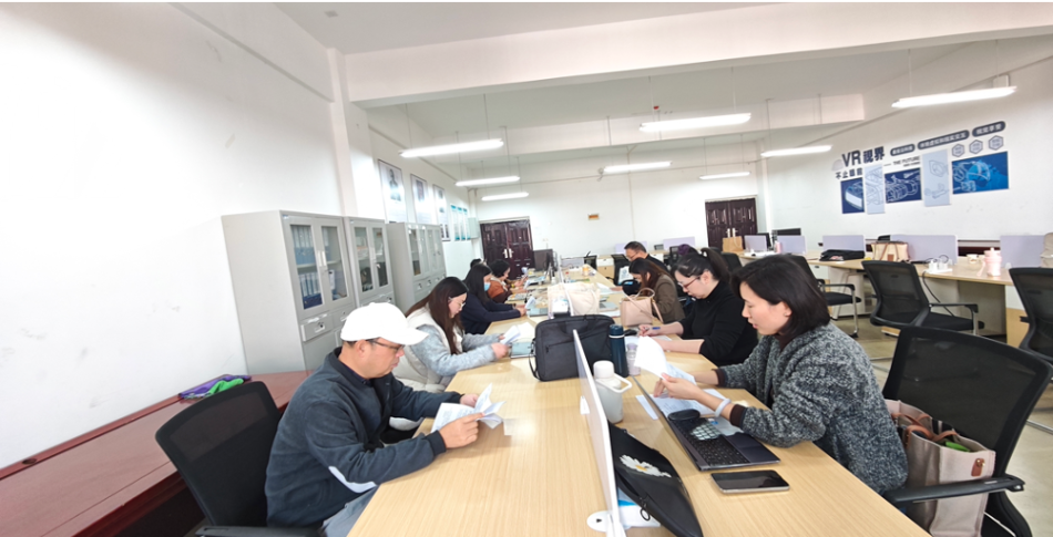 截屏2025-11-17 23.32.07.png